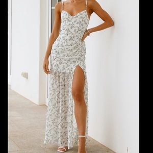 HELLO MOLLY MODERN OPHELIA MAXI DRESS WHITE
